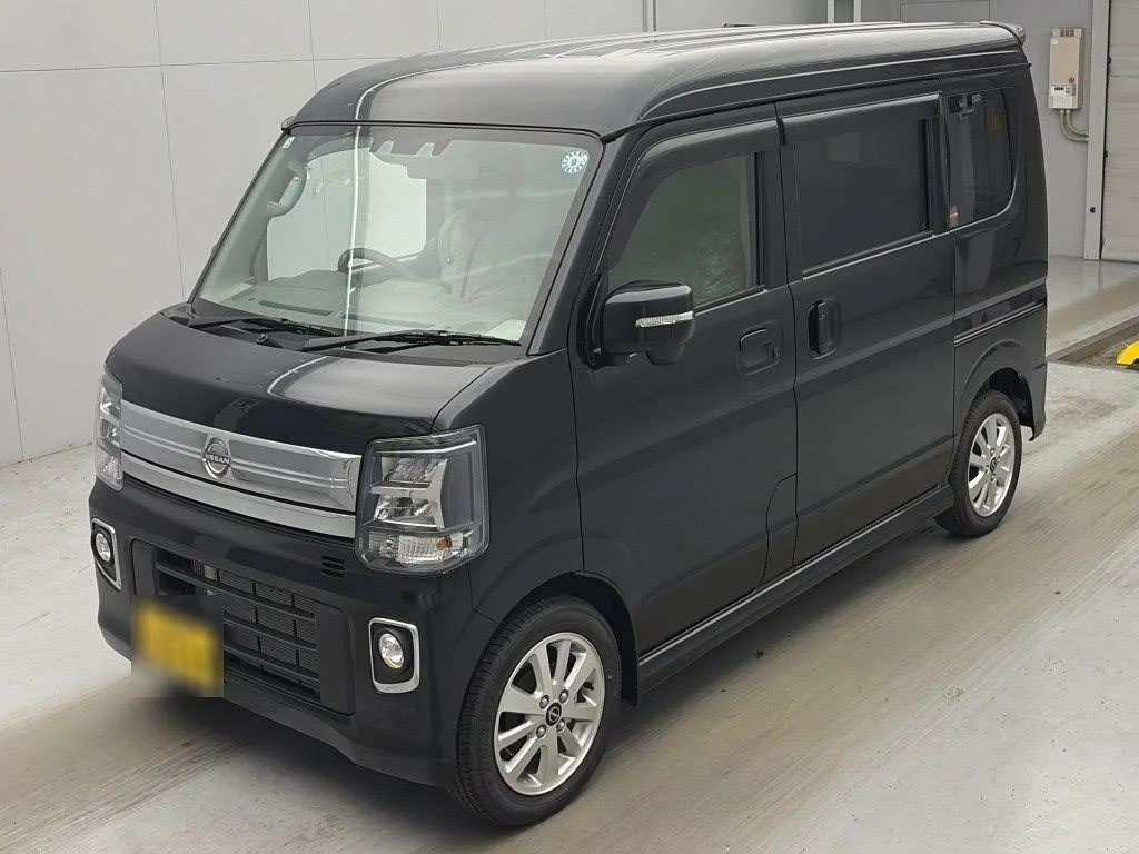 Nissan NV100 Clipper Rio DR17W 2026